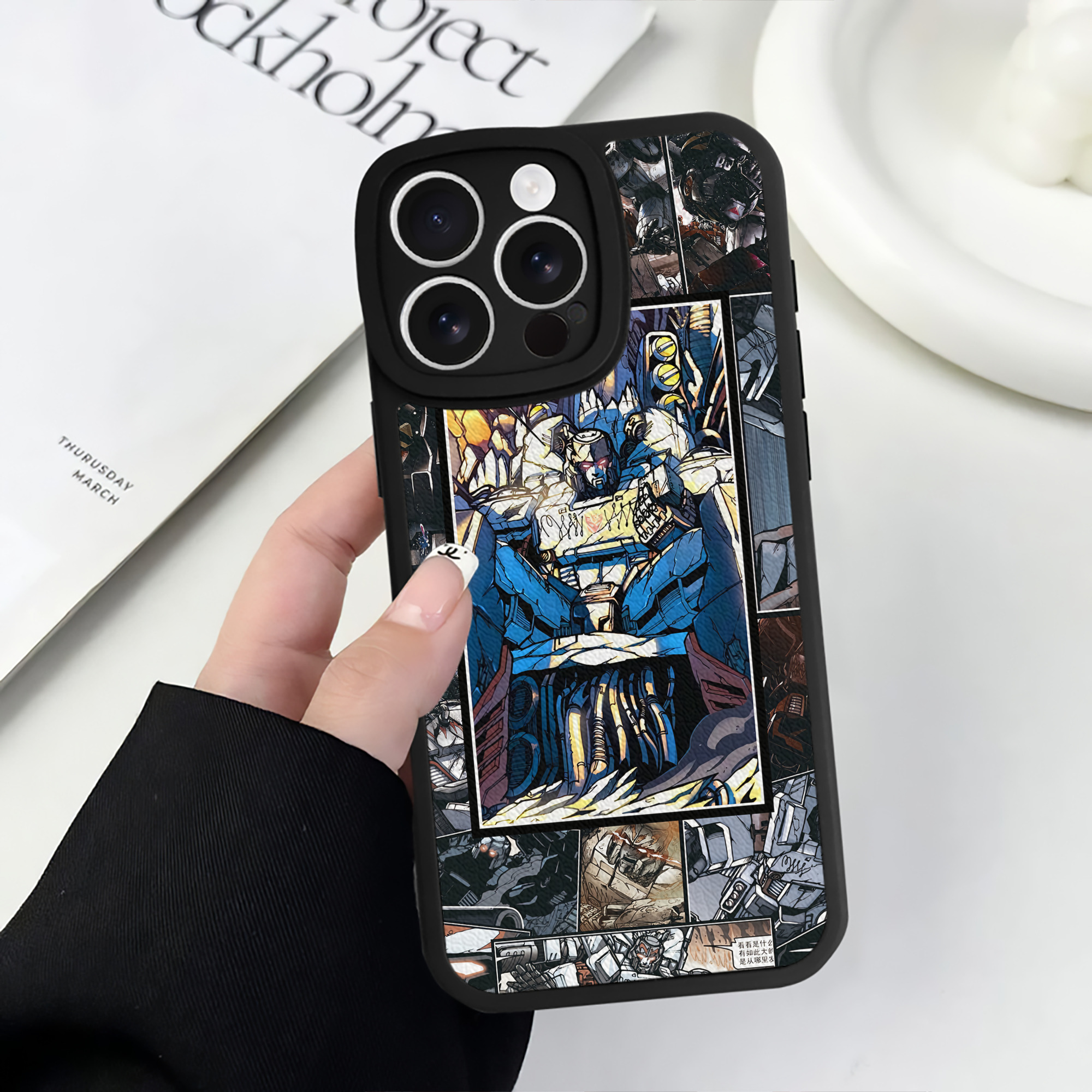 （画像用） Transformers トランスフォーマー 【iPhone 16シリーズ対応】シリコンスマホケース（レザー調） 材質：シリコン